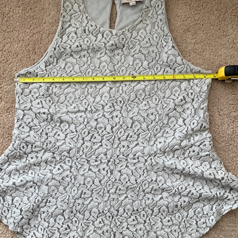 LOFT Dove Gray Lace Peplum Sleeveless Top ⬜️ - Picture 11 of 13